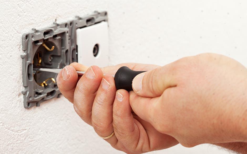 cherche électricien Limours